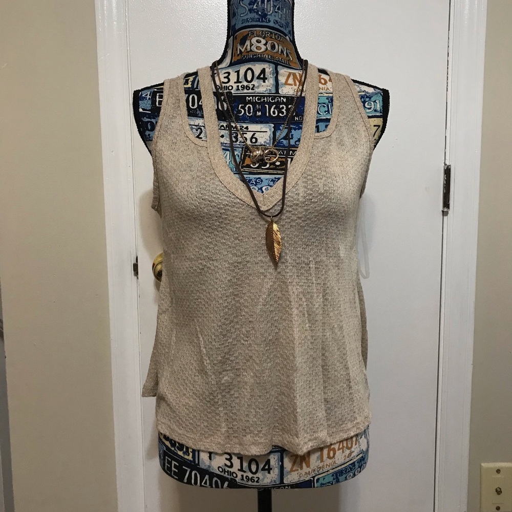 NWT Sleeveless with Necklace Tan Top